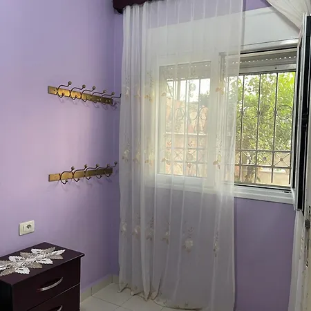 Dhimitris شقة ساراندا